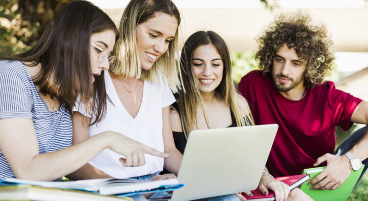 Cómo solicitar las becas MEC: Instituto Nebrija de FP